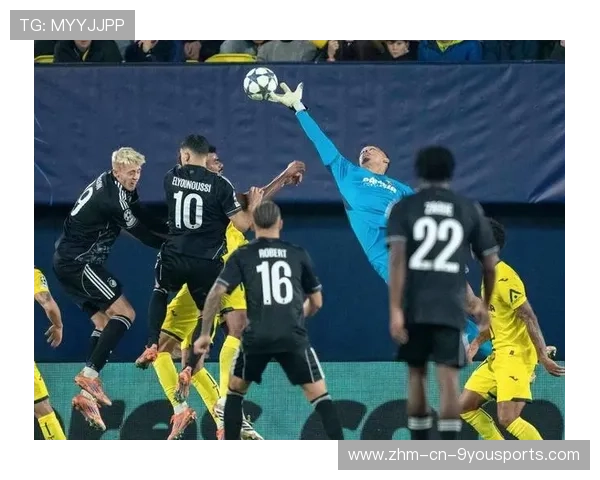 多特蒙德锋线连续施压，逼迫对方后场频频失误