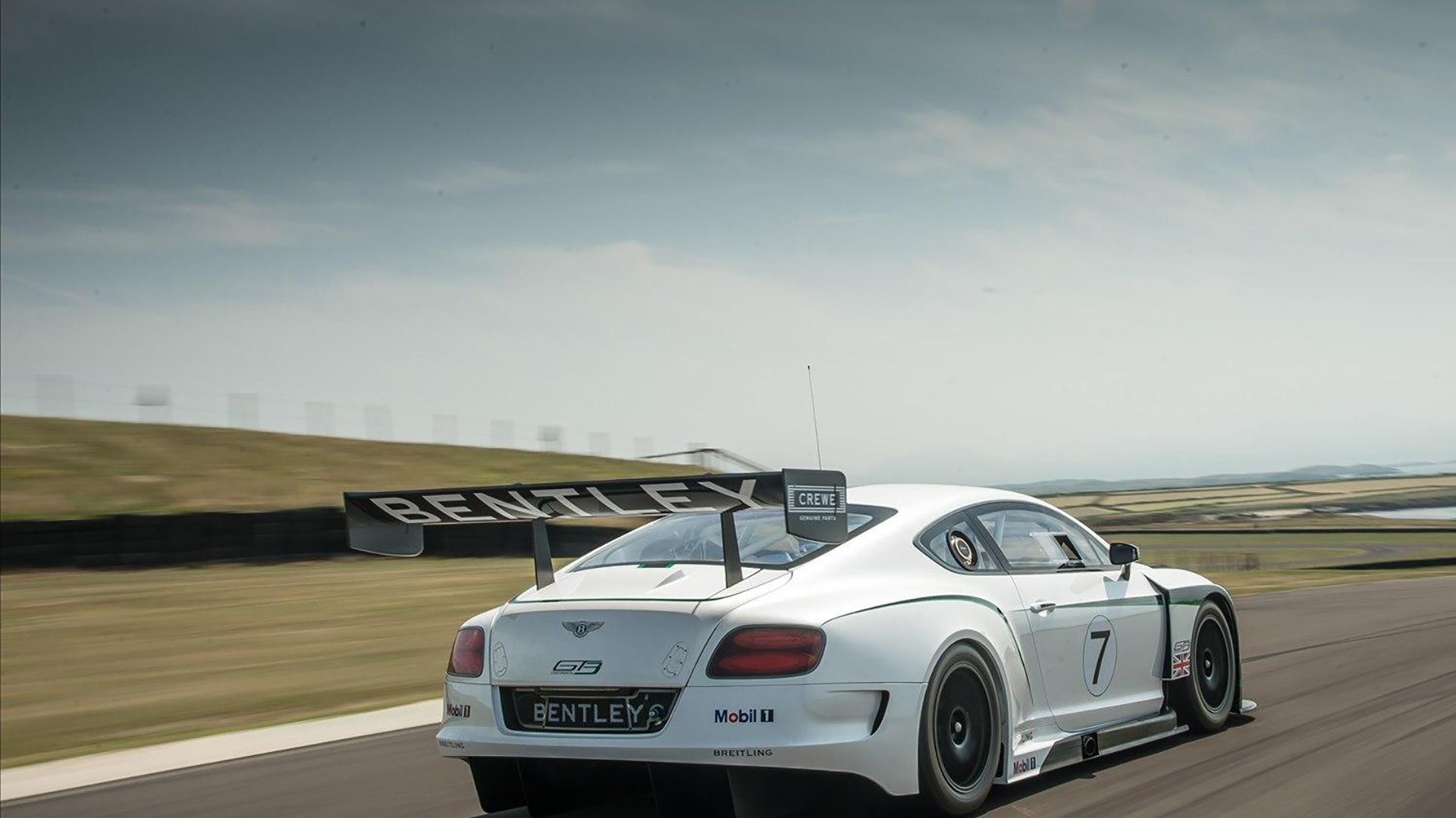 九游网页版入口-后场回传数据是否反映球队进攻主动性程度，举例说明球回后场的依据